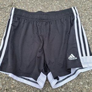 Adidas Aeroready boy's size Medium 12 - 14 shorts black boys